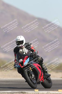 media/Oct-26-2025-Race Pace (Sun) [[c1447ca738]]/Non Verified (1st 20 Minutes of every Hour)/4-Turn 14 (1110am)/